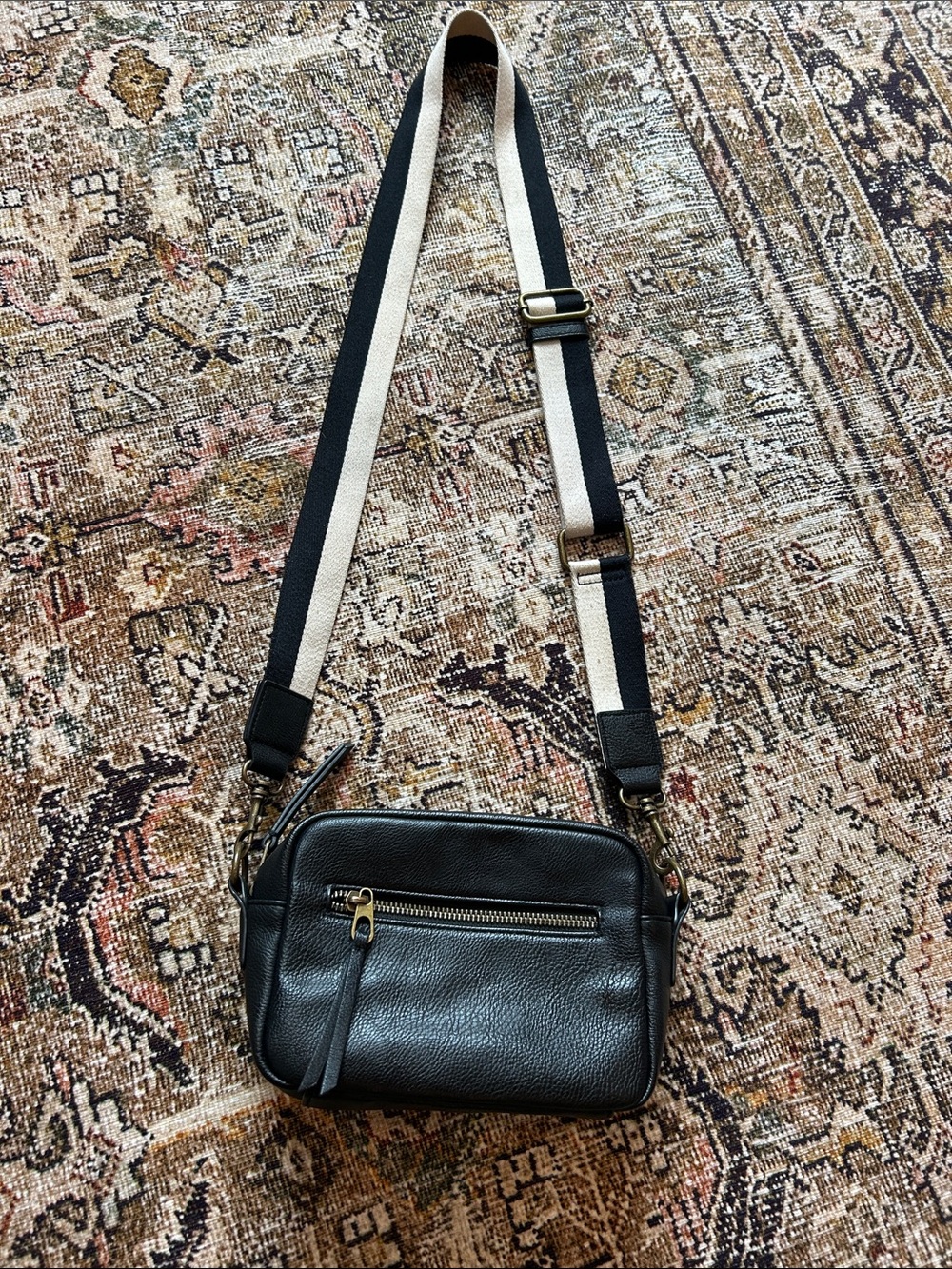 Universal Thread Black Crossbody Bag with Cream-Trim Strap